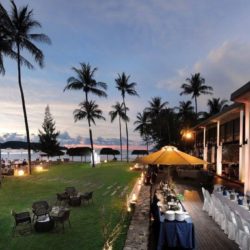 Outdoor-Dining-Meritus-Pelangi-Beach-Resort-Langkawi
