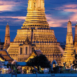 Temple Of Dawn At Night - Peninsula Bangkok
