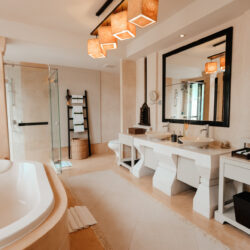 Bathroom_Family Pool Villa - Melati Beach Resort and Spa, Koh Samui