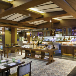 Dining-Laguna-Cafe-Dusit-Thani-Laguna-Phuket.