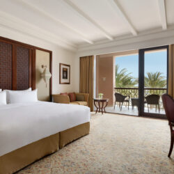 Deluxe King - Shangri-La Al Husn, Muscat, Oman