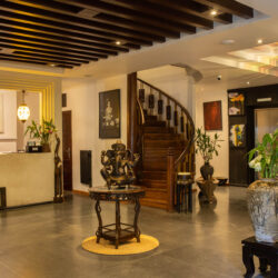 Lobby - La Rose Suites, Phnom Penh, Cambodia