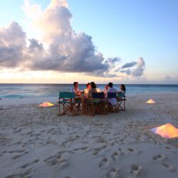 Sandbank Dining - Six Senses Laamu, Maldives